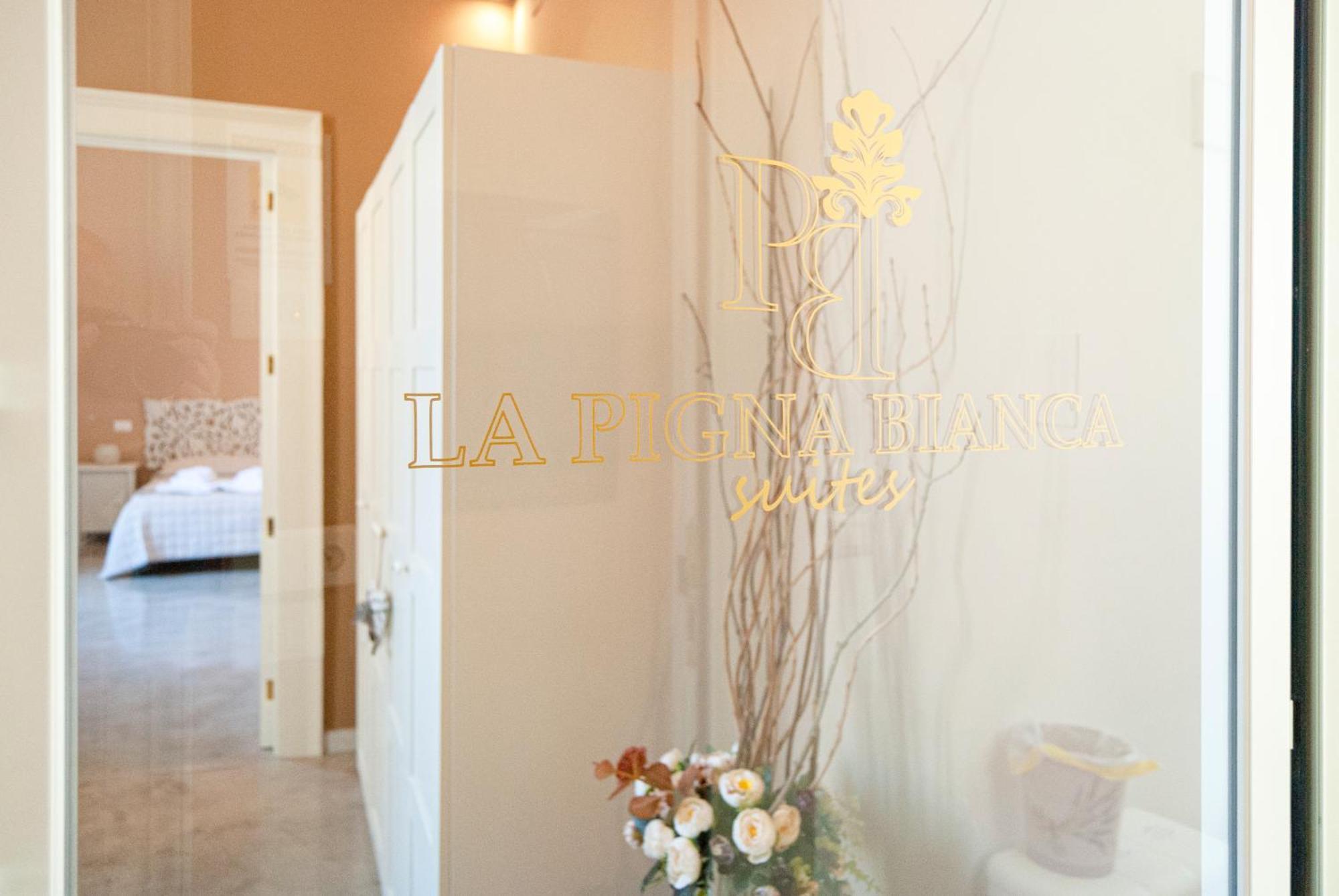 ليتشي La Pigna Bianca Suites المظهر الخارجي الصورة