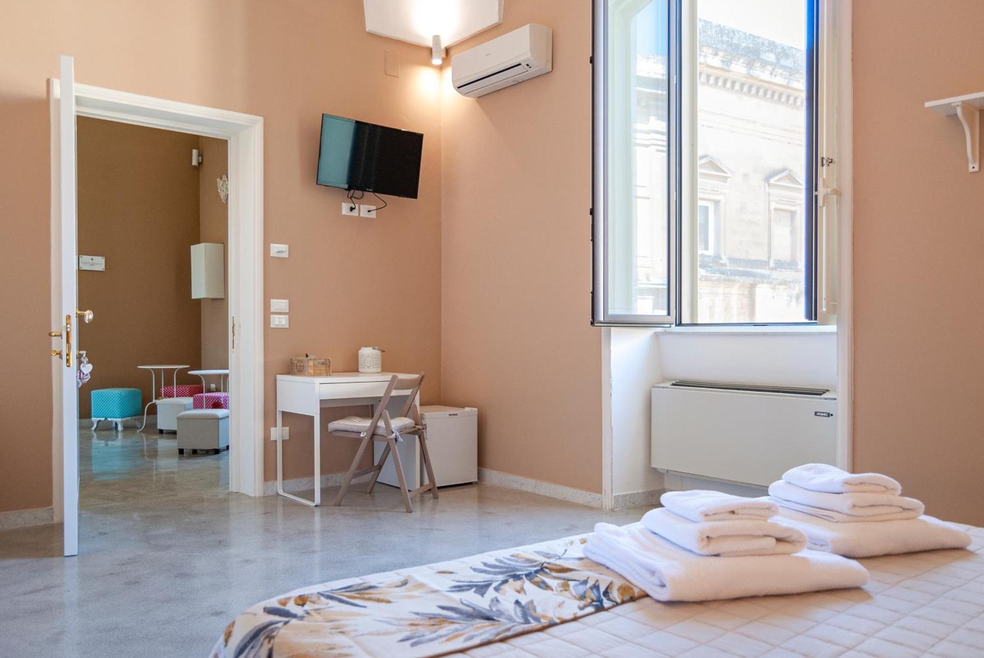 ليتشي La Pigna Bianca Suites المظهر الخارجي الصورة